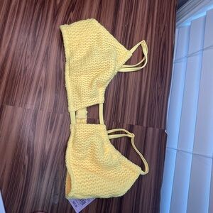 Bikini top yellow large wild fable boxC756